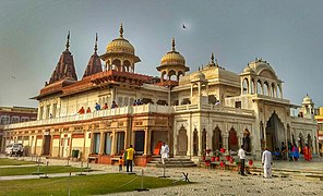 Large temple, with people outside for scale