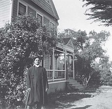 Swami_Vivekananda_at_Mead_sisters_house,_South_Pasadena